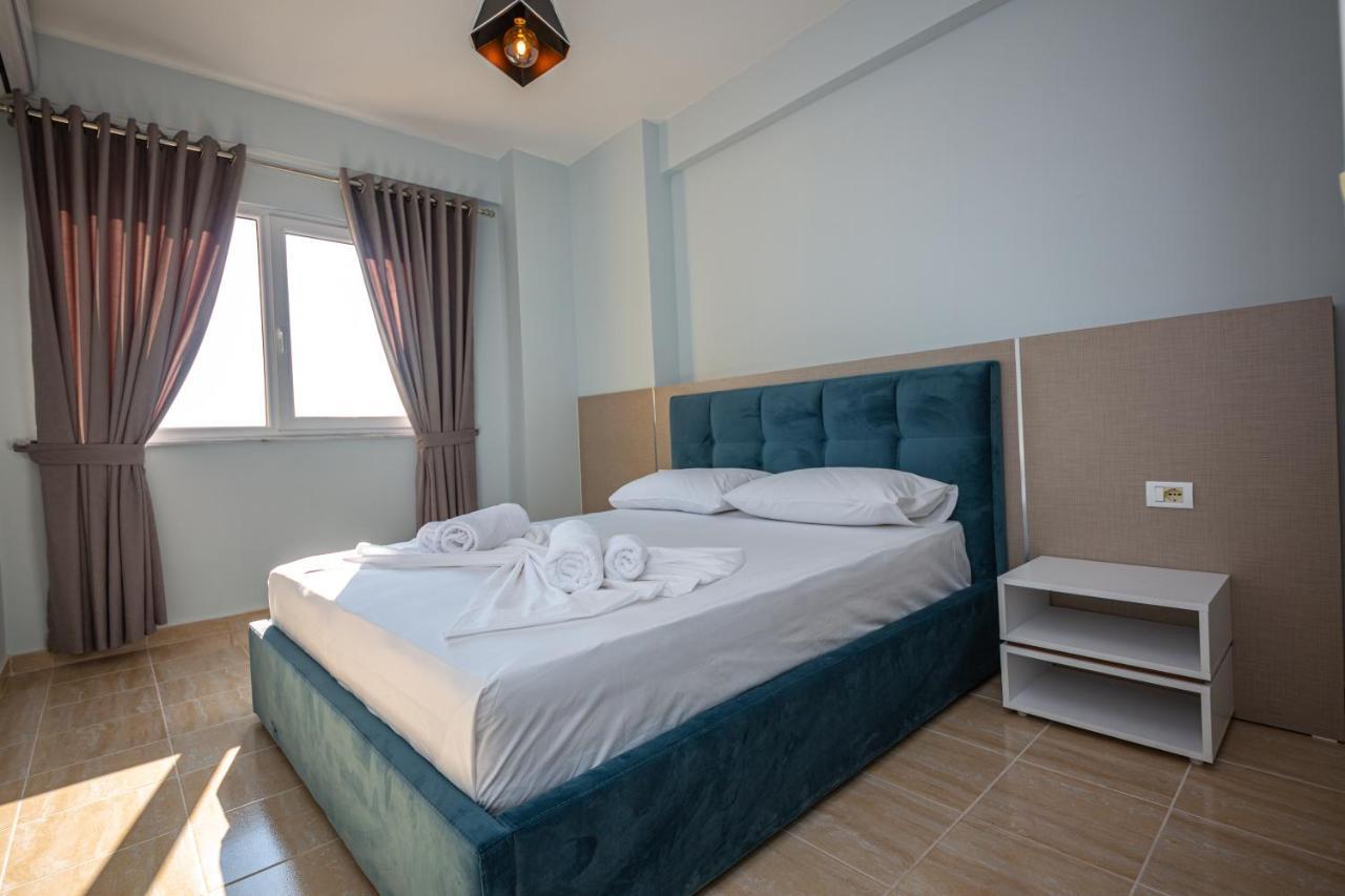 Ponari S Hotel Kryemedhej Room photo