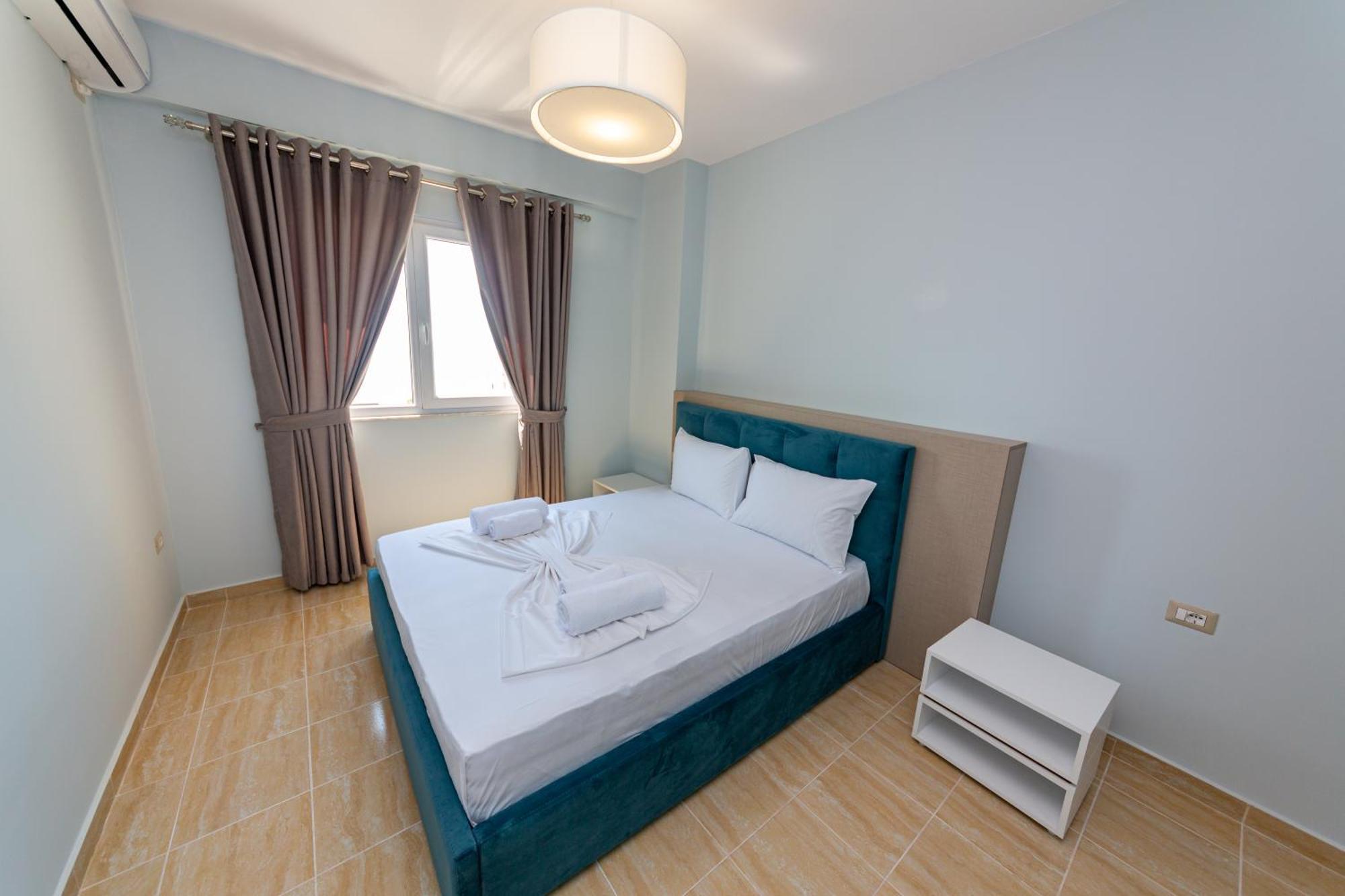 Ponari S Hotel Kryemedhej Room photo